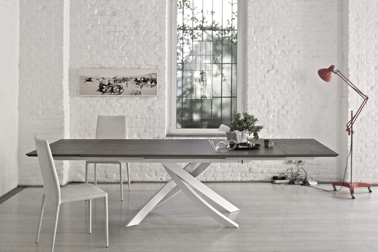 Tavoli e sedie zona living Latina